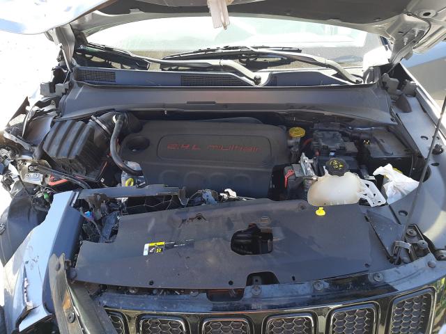 Photo 6 VIN: 3C4NJCBB2JT495129 - JEEP COMPASS LA 