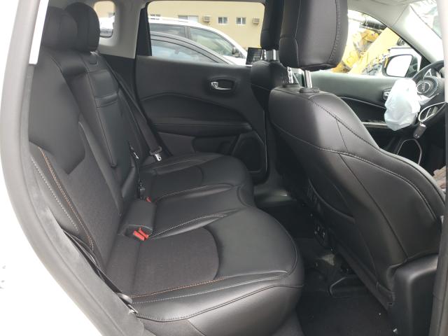 Photo 5 VIN: 3C4NJCBB2KT636668 - JEEP COMPASS 