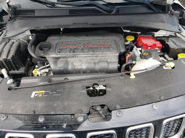 Photo 6 VIN: 3C4NJCBB2KT636668 - JEEP COMPASS 