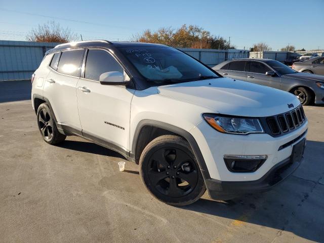 Photo 3 VIN: 3C4NJCBB2KT706685 - JEEP COMPASS 