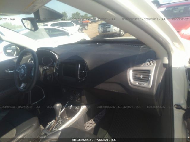 Photo 4 VIN: 3C4NJCBB2LT102071 - JEEP COMPASS 