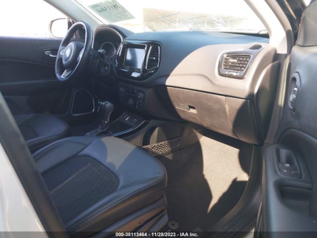 Photo 4 VIN: 3C4NJCBB2LT141128 - JEEP COMPASS 