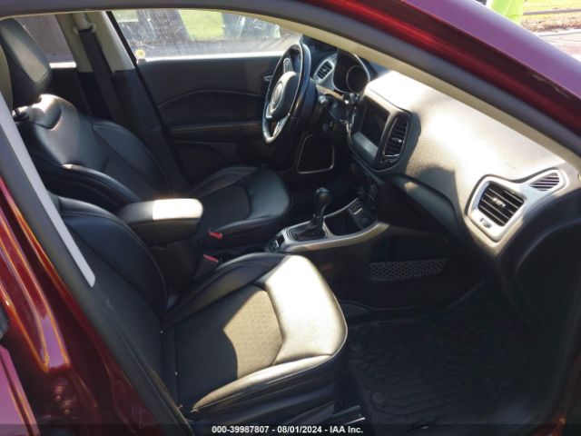 Photo 4 VIN: 3C4NJCBB2LT225143 - JEEP COMPASS 