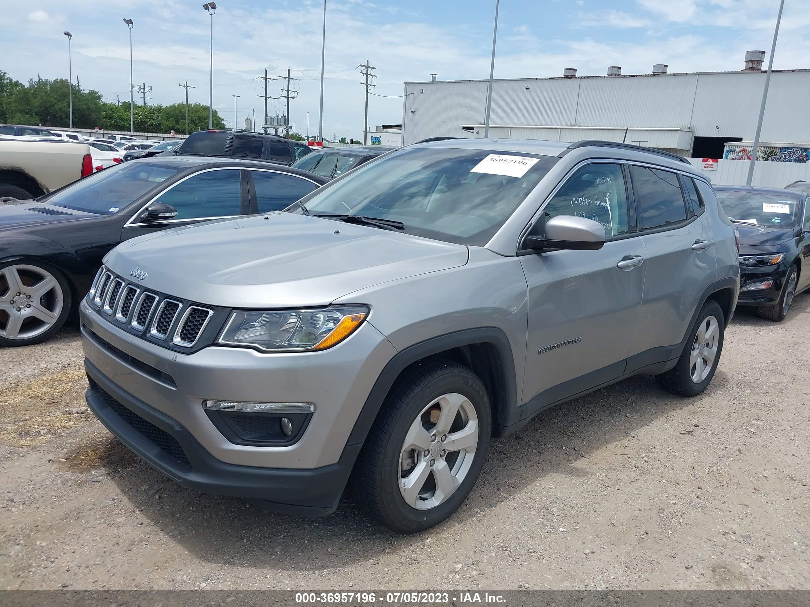 Photo 1 VIN: 3C4NJCBB2MT592545 - JEEP COMPASS 