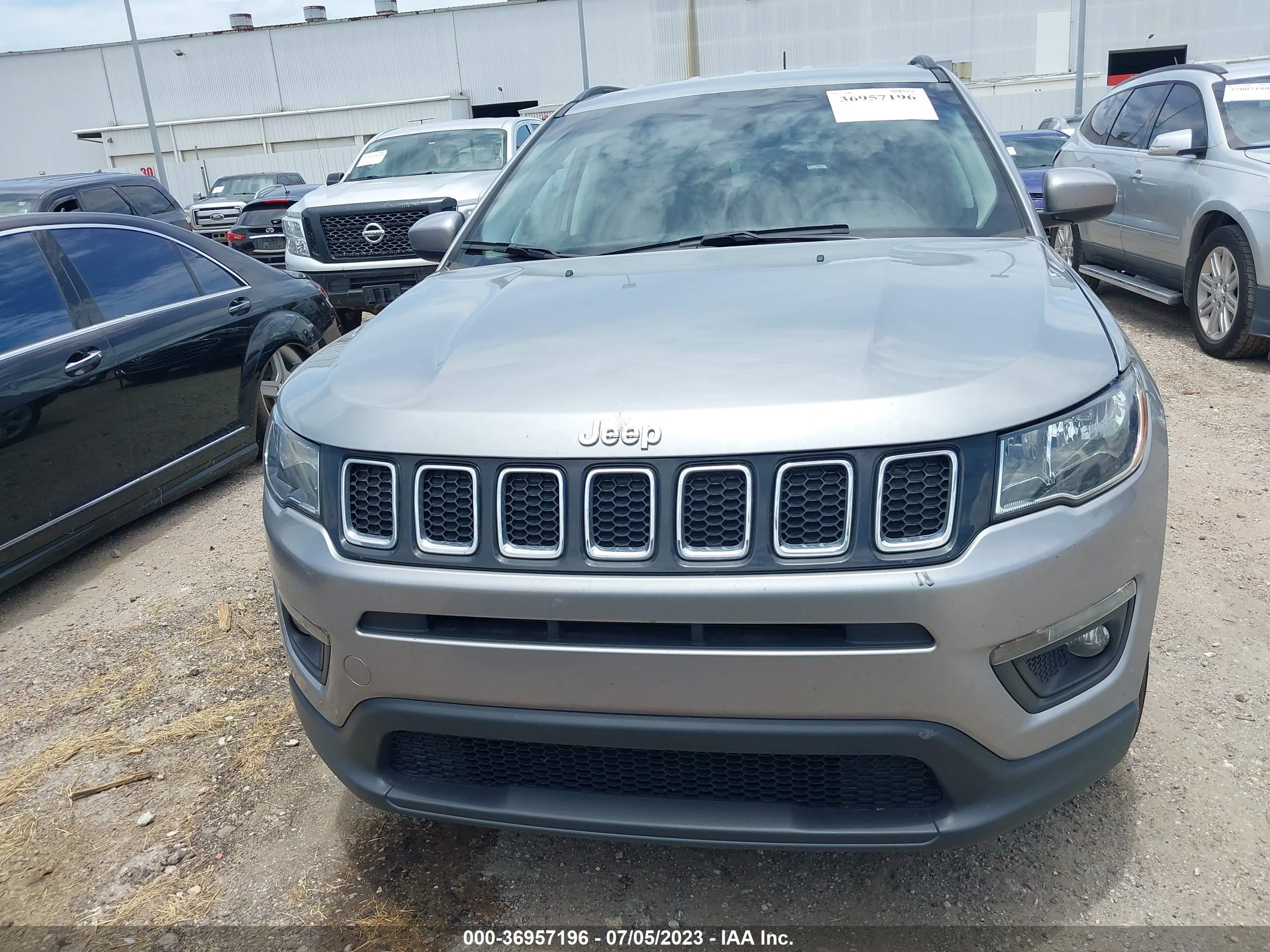 Photo 11 VIN: 3C4NJCBB2MT592545 - JEEP COMPASS 