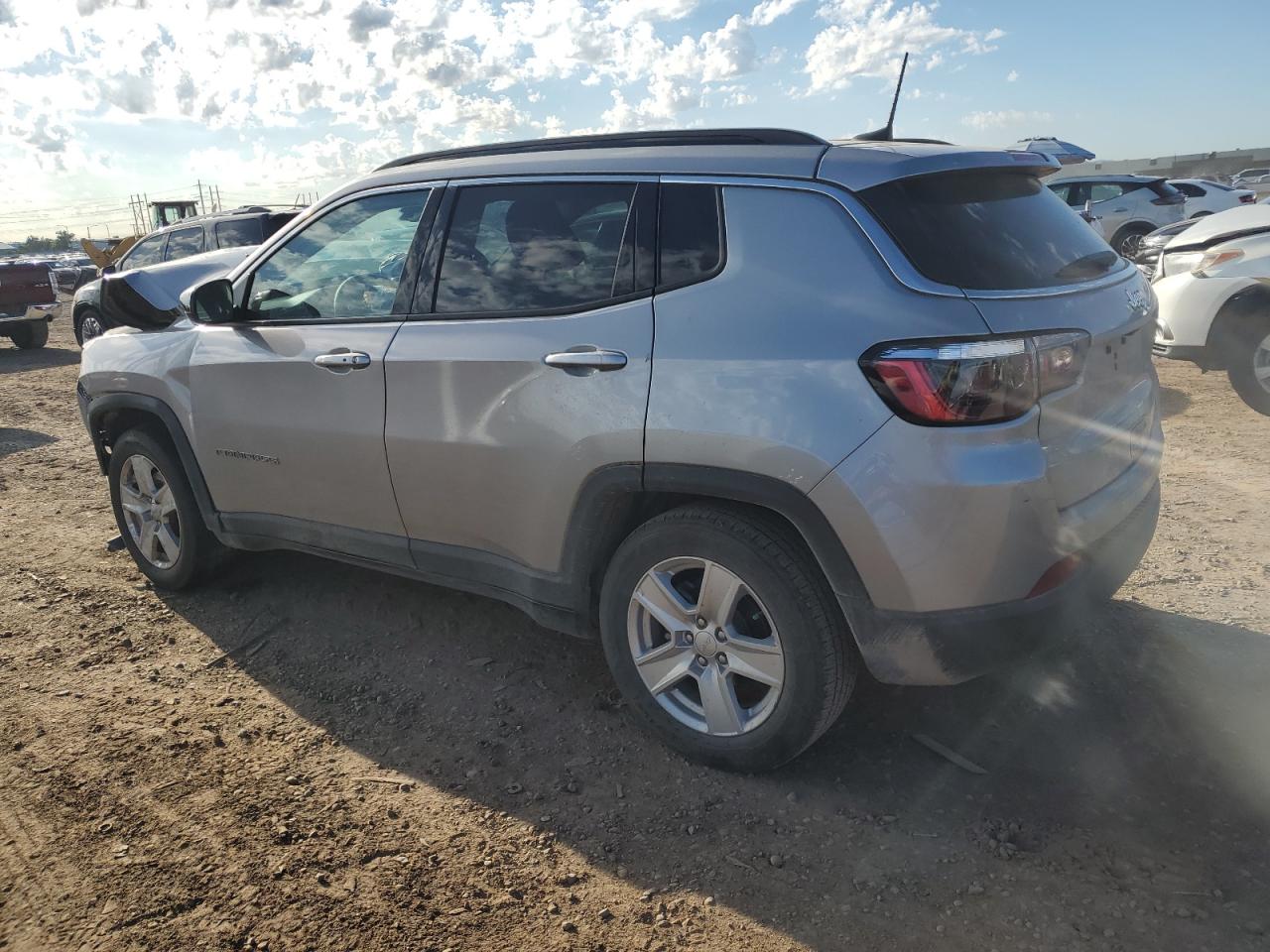 Photo 1 VIN: 3C4NJCBB2NT138720 - JEEP COMPASS 