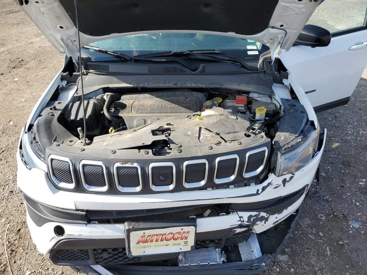 Photo 11 VIN: 3C4NJCBB2NT139625 - JEEP COMPASS 