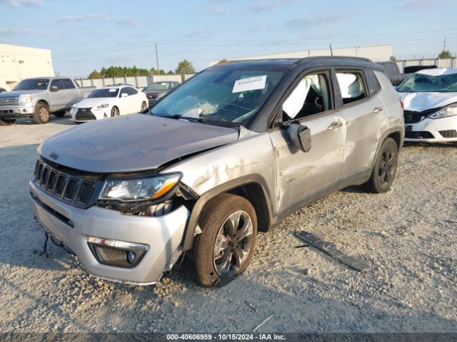 Photo 1 VIN: 3C4NJCBB3JT305029 - JEEP COMPASS 