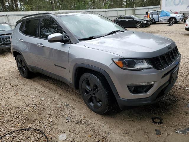 Photo 3 VIN: 3C4NJCBB3JT486620 - JEEP COMPASS 