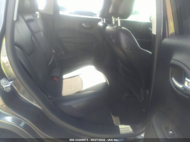 Photo 7 VIN: 3C4NJCBB3KT692621 - JEEP COMPASS 