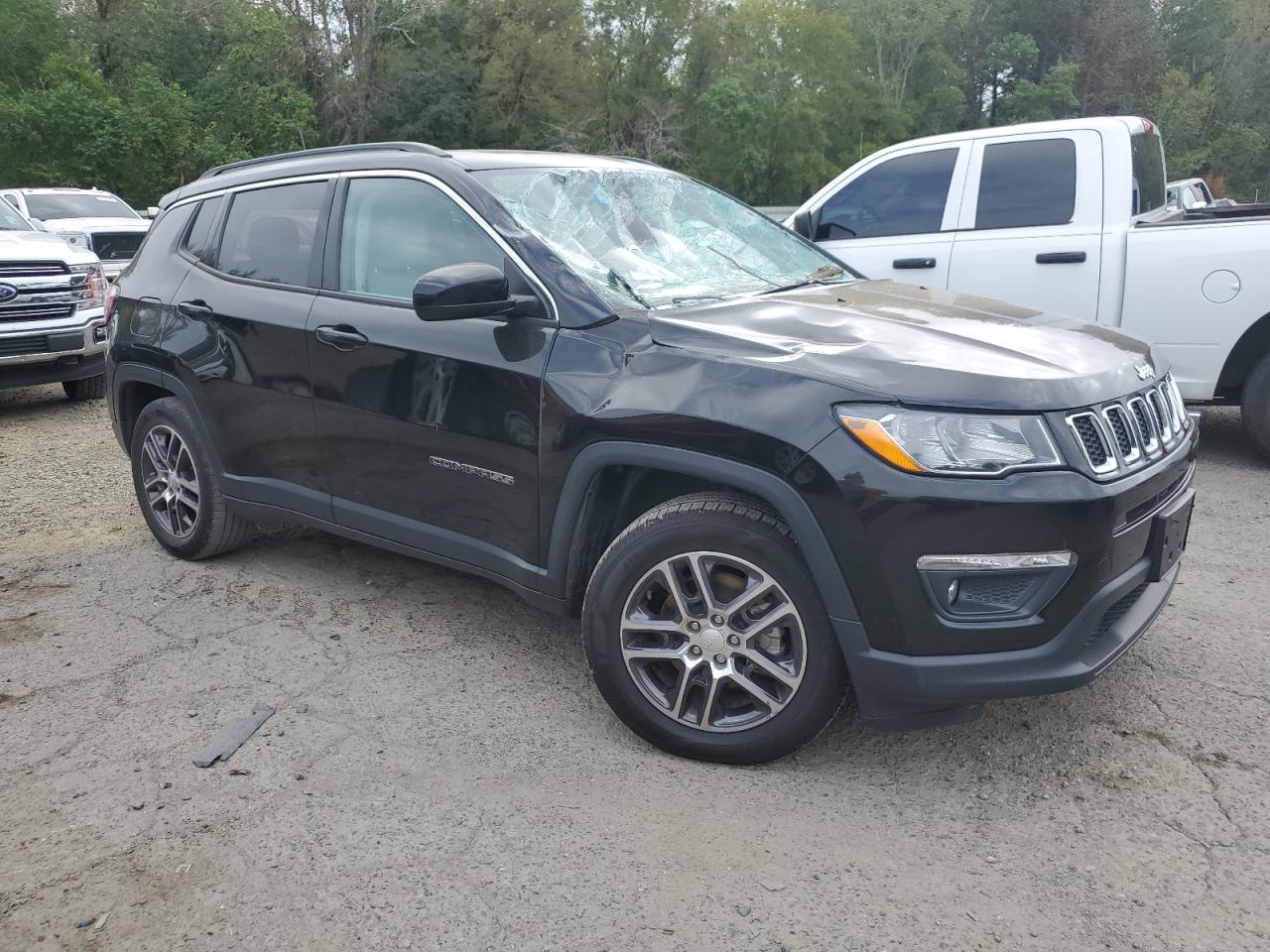 Photo 3 VIN: 3C4NJCBB3KT833087 - JEEP COMPASS 