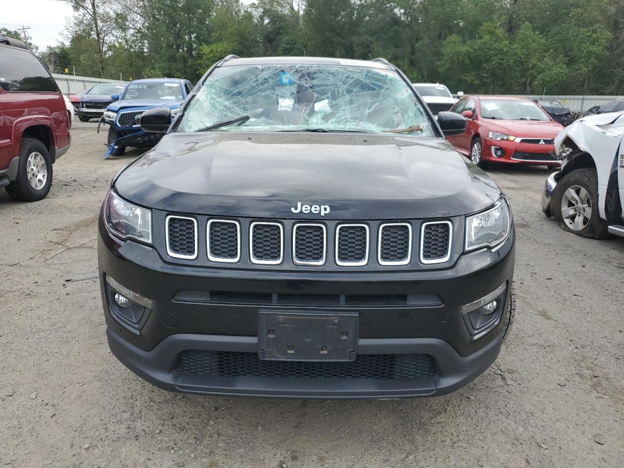 Photo 4 VIN: 3C4NJCBB3KT833087 - JEEP COMPASS 