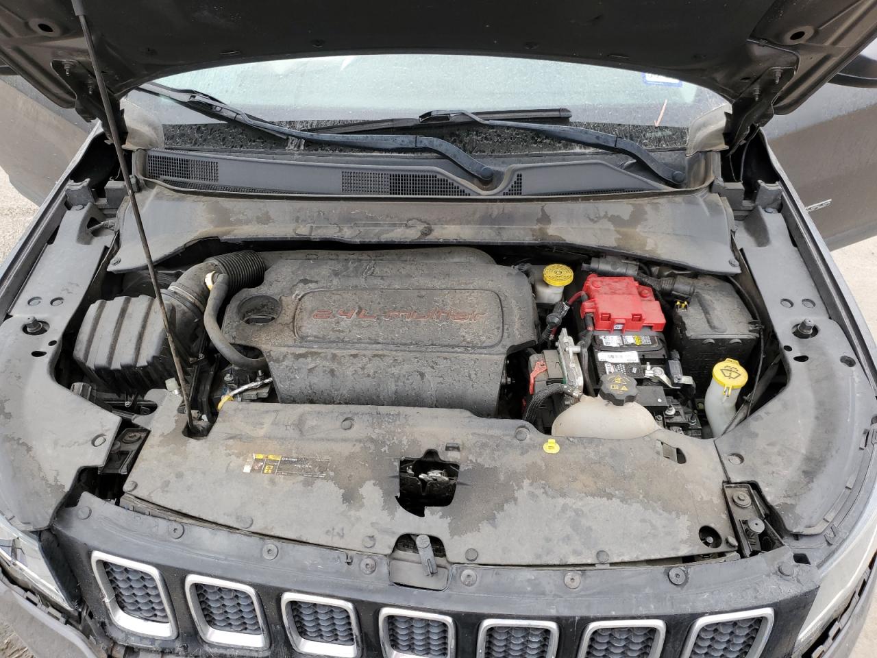 Photo 10 VIN: 3C4NJCBB3LT102452 - JEEP COMPASS 