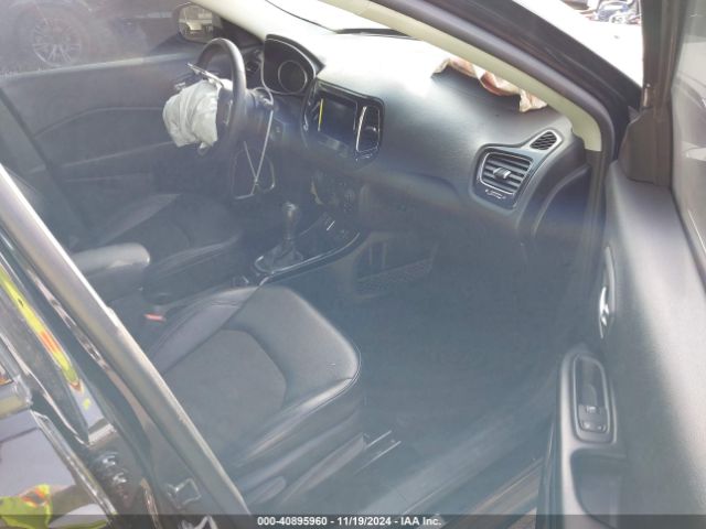 Photo 4 VIN: 3C4NJCBB3MT556184 - JEEP COMPASS 