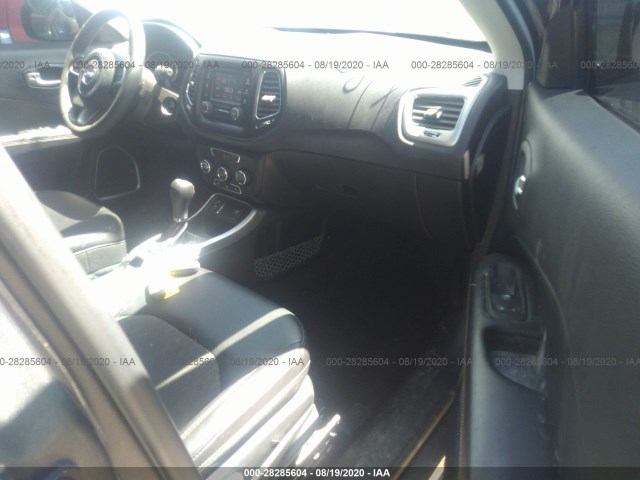 Photo 4 VIN: 3C4NJCBB4JT186357 - JEEP COMPASS 