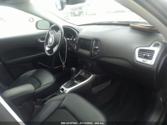 Photo 4 VIN: 3C4NJCBB4JT265690 - JEEP COMPASS 