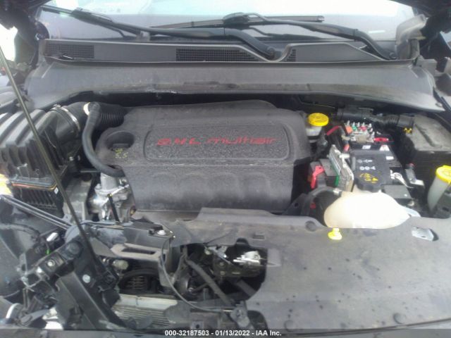 Photo 9 VIN: 3C4NJCBB4JT265690 - JEEP COMPASS 