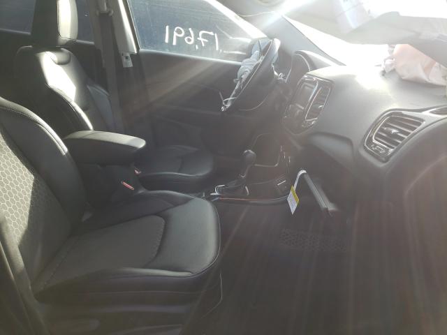 Photo 4 VIN: 3C4NJCBB4JT319165 - JEEP COMPASS LA 