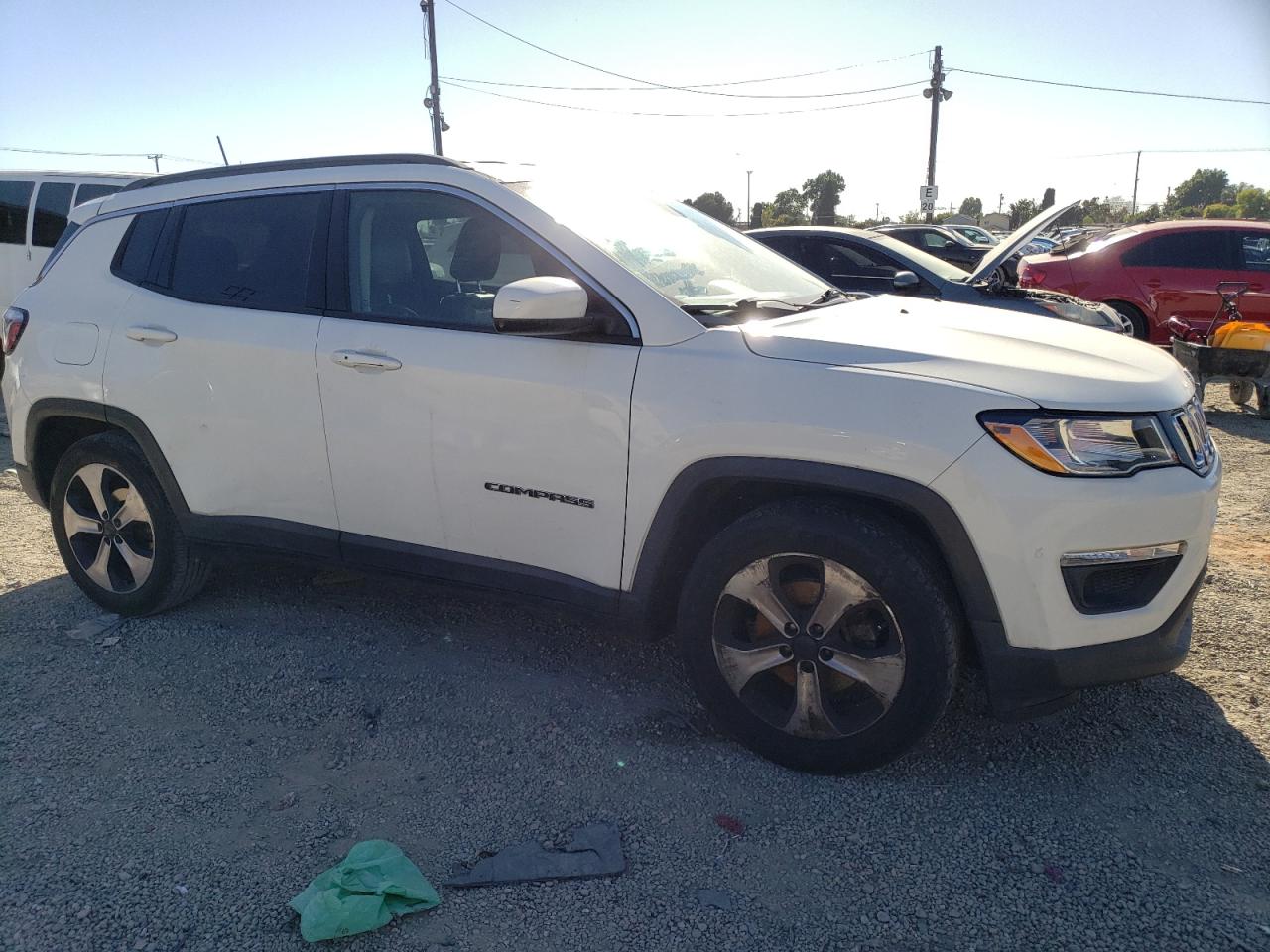 Photo 3 VIN: 3C4NJCBB4JT425471 - JEEP COMPASS 