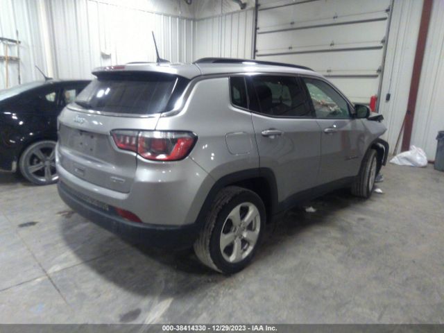 Photo 3 VIN: 3C4NJCBB4JT503229 - JEEP COMPASS 