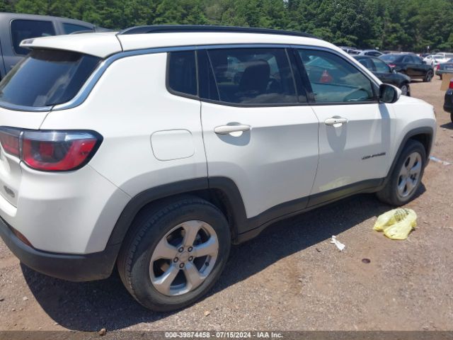 Photo 3 VIN: 3C4NJCBB4KT652130 - JEEP COMPASS 