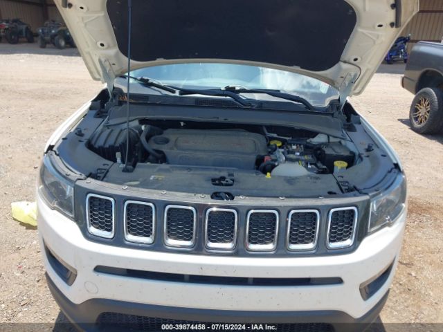 Photo 9 VIN: 3C4NJCBB4KT652130 - JEEP COMPASS 