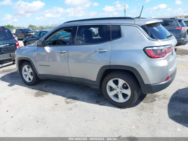 Photo 2 VIN: 3C4NJCBB4KT652242 - JEEP COMPASS 