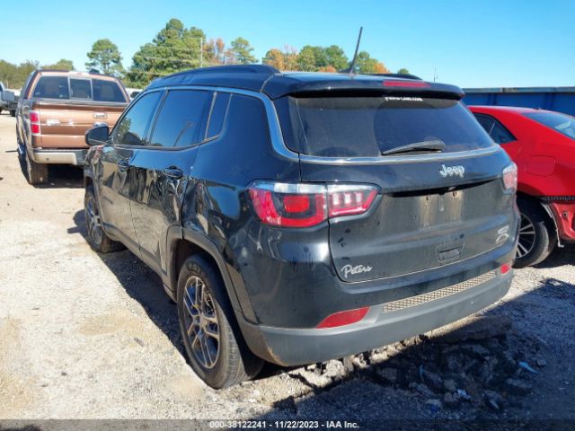 Photo 2 VIN: 3C4NJCBB4KT832725 - JEEP COMPASS 