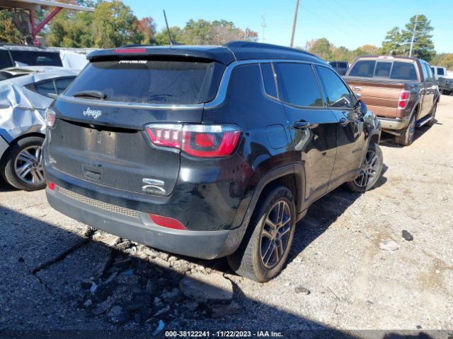 Photo 3 VIN: 3C4NJCBB4KT832725 - JEEP COMPASS 