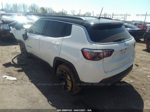 Photo 2 VIN: 3C4NJCBB5JT105897 - JEEP COMPASS 