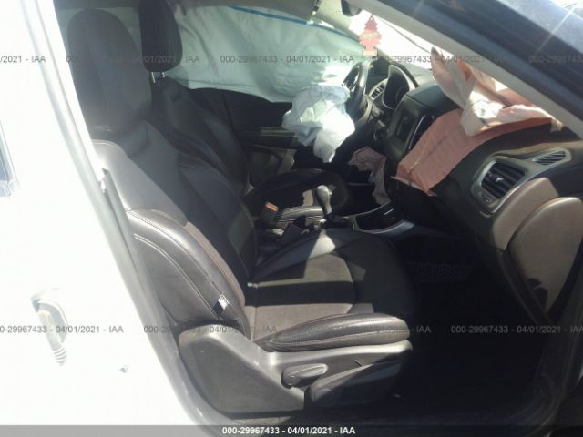 Photo 4 VIN: 3C4NJCBB5JT105897 - JEEP COMPASS 