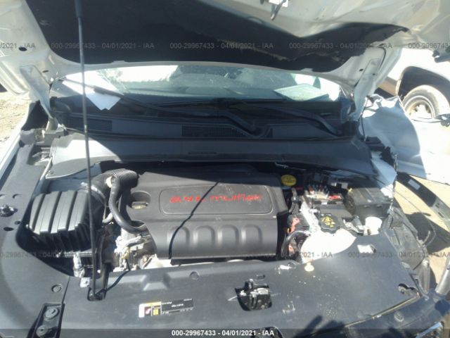 Photo 9 VIN: 3C4NJCBB5JT105897 - JEEP COMPASS 