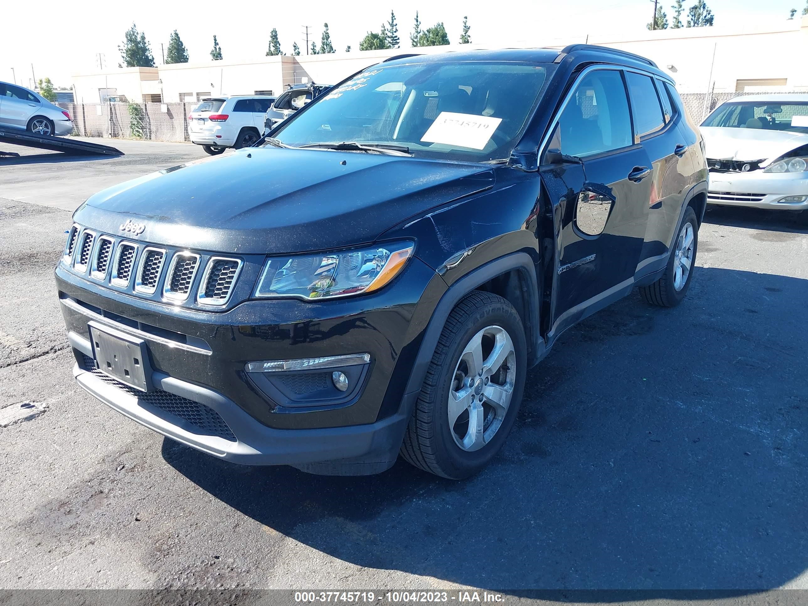 Photo 1 VIN: 3C4NJCBB5JT441033 - JEEP COMPASS 