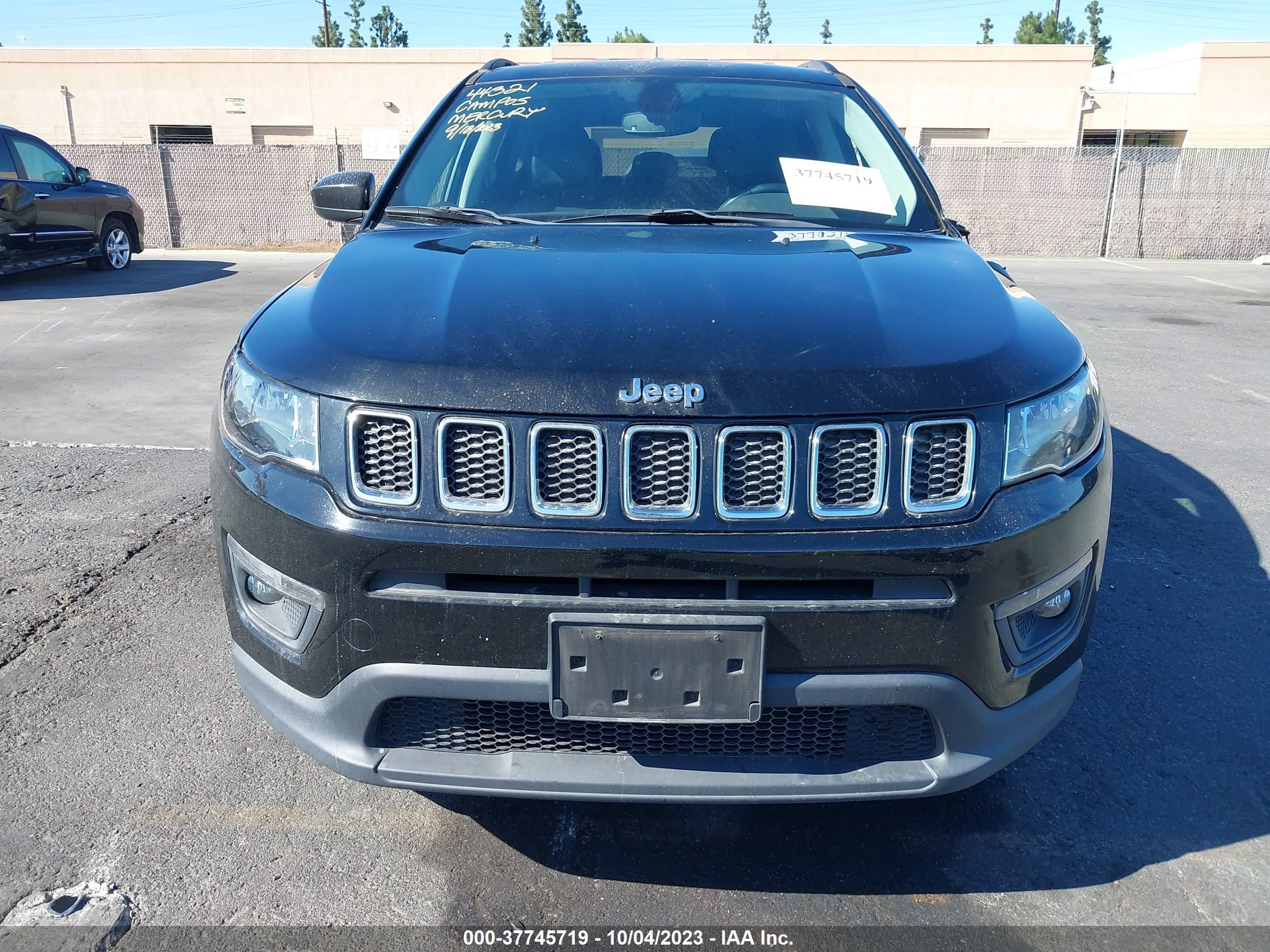 Photo 11 VIN: 3C4NJCBB5JT441033 - JEEP COMPASS 