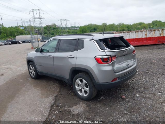 Photo 2 VIN: 3C4NJCBB5JT465719 - JEEP COMPASS 