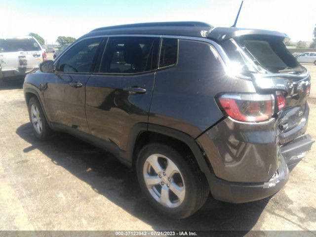 Photo 2 VIN: 3C4NJCBB5JT466417 - JEEP COMPASS 