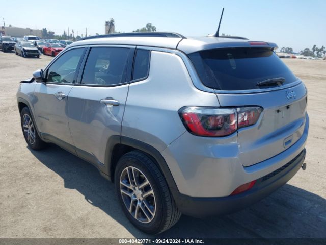 Photo 2 VIN: 3C4NJCBB5JT500341 - JEEP COMPASS 