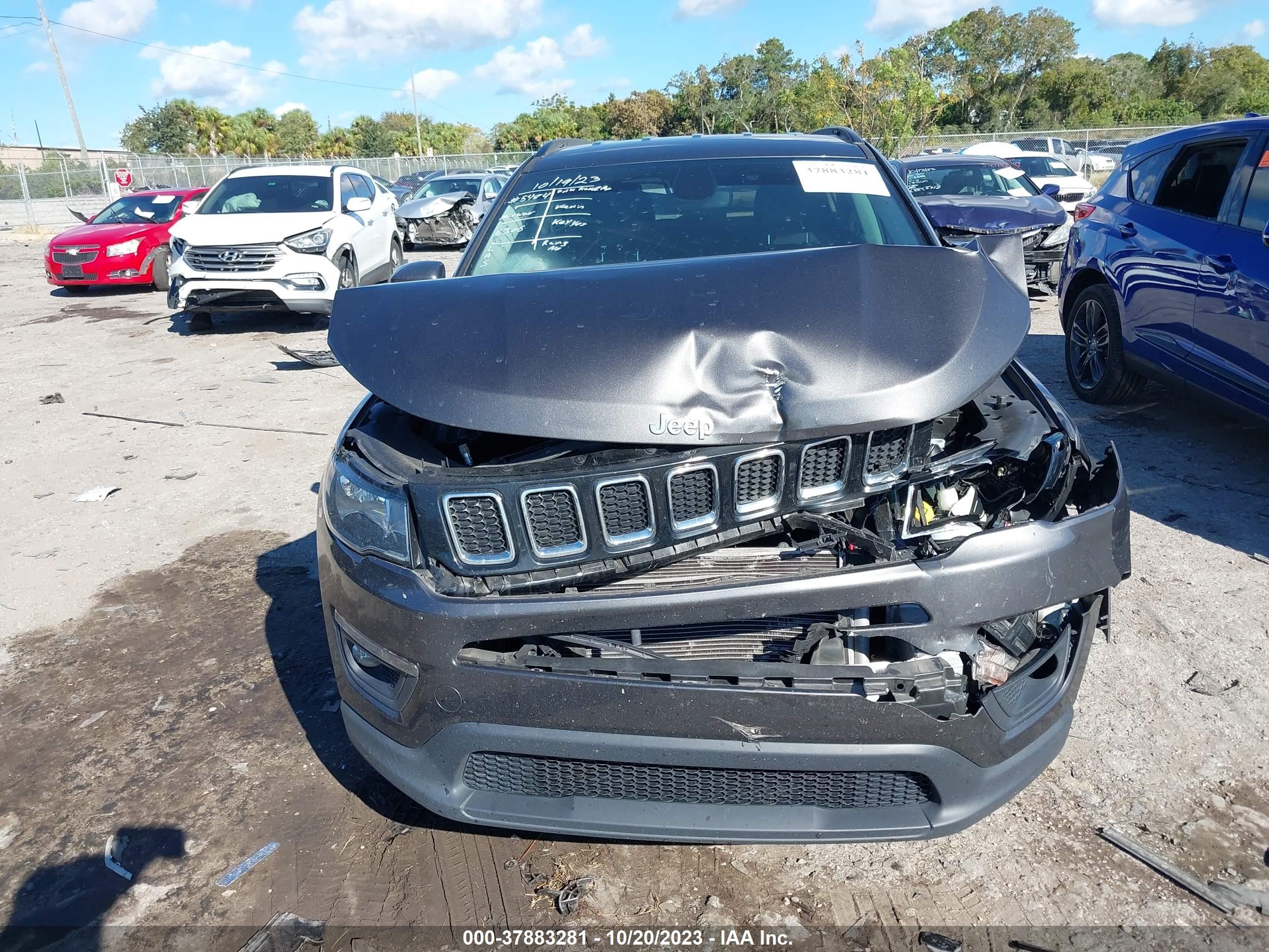 Photo 11 VIN: 3C4NJCBB5KT856306 - JEEP COMPASS 