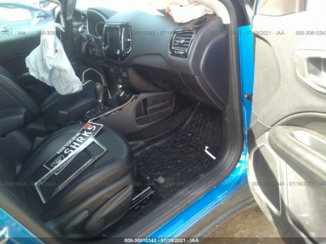 Photo 4 VIN: 3C4NJCBB5LT121505 - JEEP COMPASS 