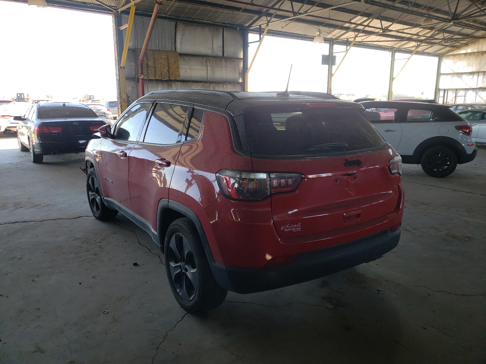 Photo 2 VIN: 3C4NJCBB5MT505365 - JEEP COMPASS LA 