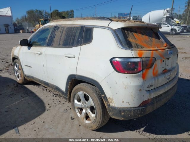 Photo 2 VIN: 3C4NJCBB6JT140447 - JEEP COMPASS 