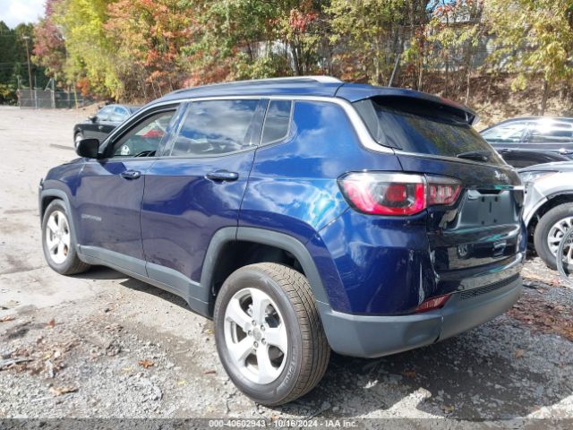 Photo 2 VIN: 3C4NJCBB6JT186568 - JEEP COMPASS 