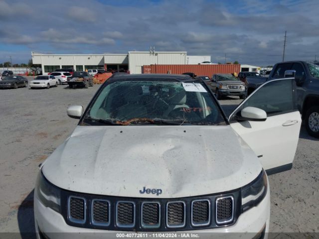 Photo 5 VIN: 3C4NJCBB6JT228768 - JEEP COMPASS 