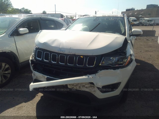 Photo 5 VIN: 3C4NJCBB6JT248079 - JEEP COMPASS 