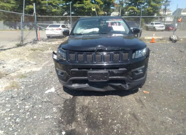 Photo 5 VIN: 3C4NJCBB6JT327414 - JEEP COMPASS 