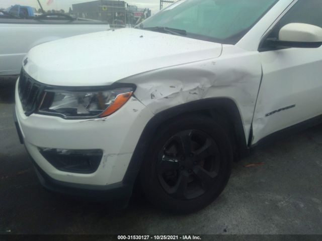 Photo 5 VIN: 3C4NJCBB6JT368822 - JEEP COMPASS 