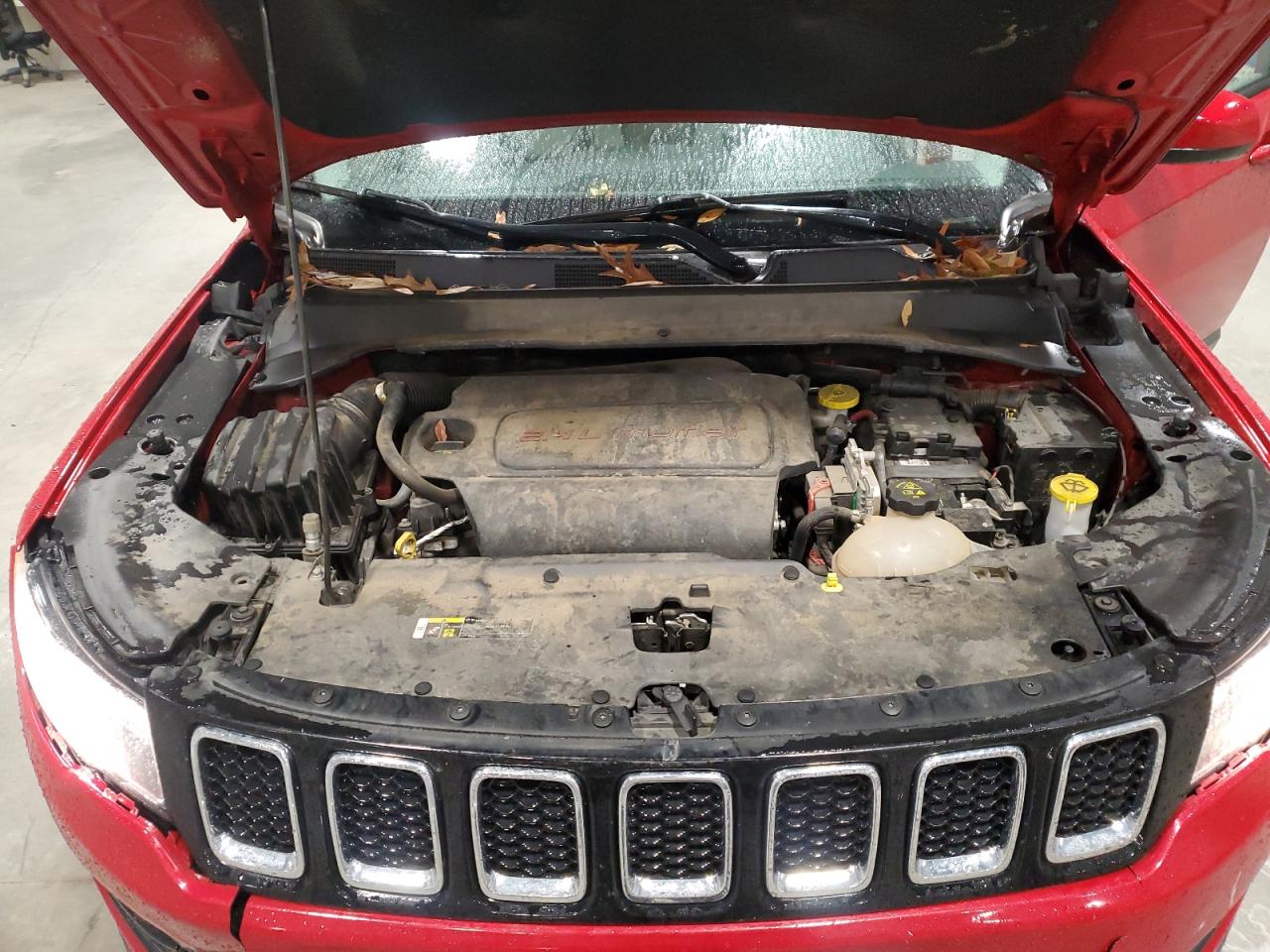 Photo 11 VIN: 3C4NJCBB6JT495084 - JEEP COMPASS 