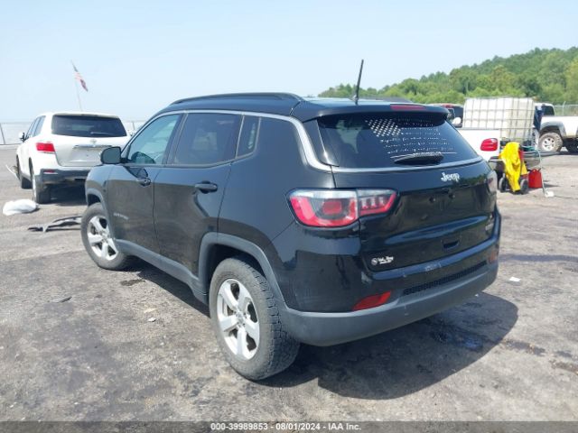 Photo 2 VIN: 3C4NJCBB6JT500591 - JEEP COMPASS 