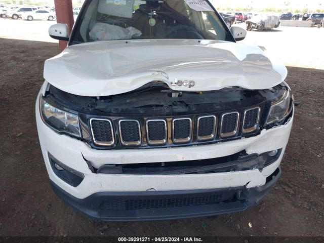 Photo 5 VIN: 3C4NJCBB6KT623423 - JEEP COMPASS 