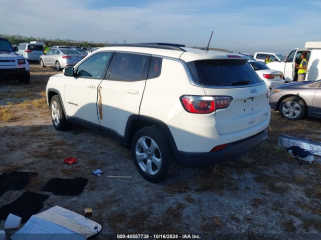 Photo 2 VIN: 3C4NJCBB6KT746204 - JEEP COMPASS 